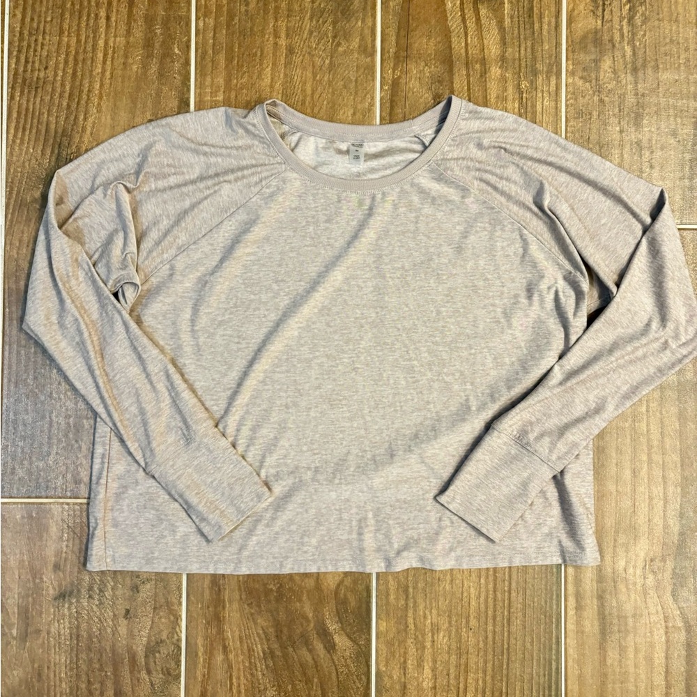 Beyond Yoga Top Featherweight Daydreamer Pullover Chai